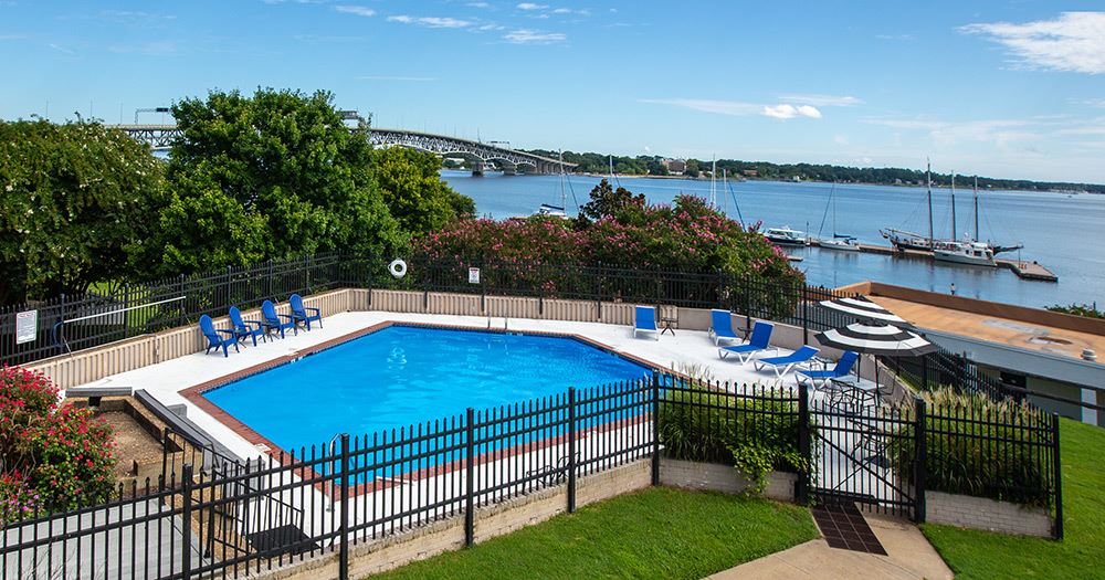 Yorktown Beach Hotel